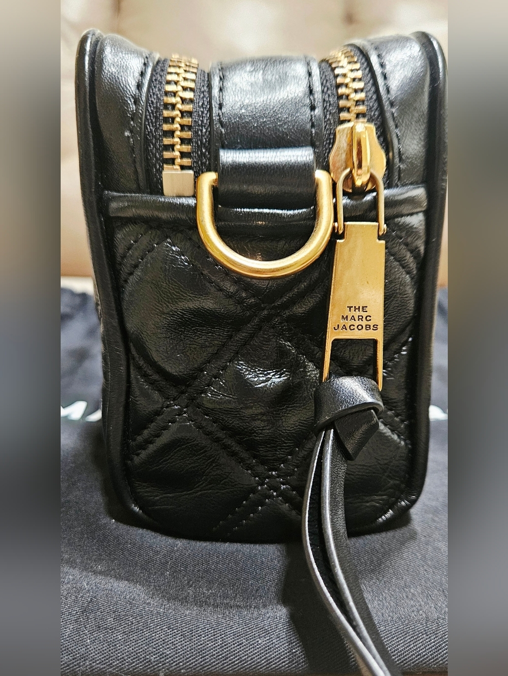MARC JACOBS Quilted Softshot (Black/Gold) Camera Bag Charm Chain Crossbody Strap - Picture 8 of 16